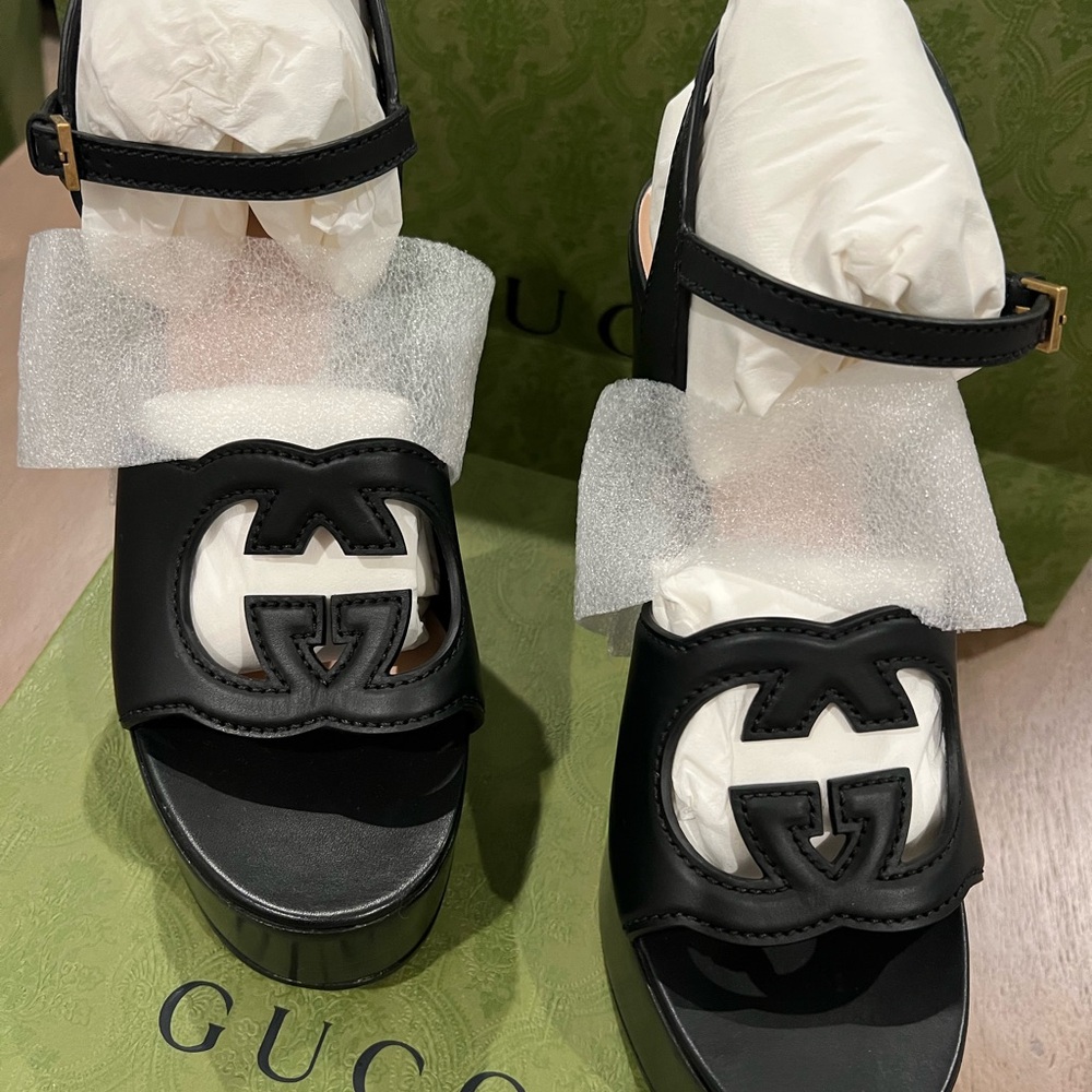 GUCCI Women's Interlocking G Cut-Out Platform Sandals Leather Black - Picture 8 of 12
